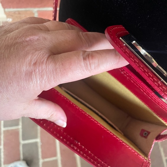 Vera Pelle Made in Italy Red Leather Crossbody Bag - Picture 5 of 8